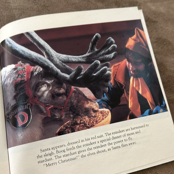 McDonald's 1985 Santa Claus The Movie The Elves at The Top of The World Book - Picture 4 of 6